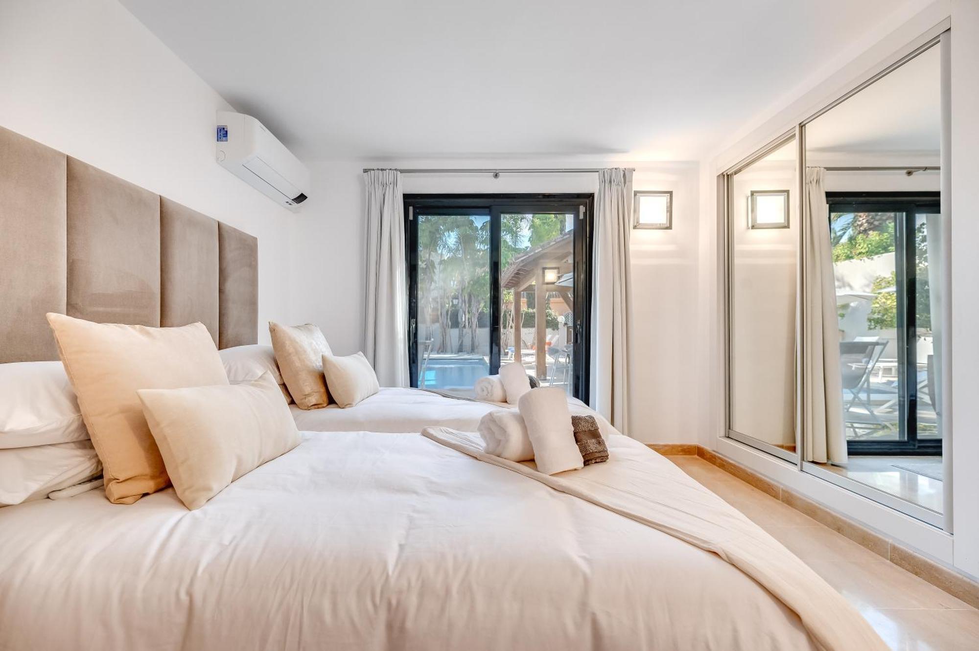 Vacation Marbella I Villa La Cabane, Prestige, Heated Pool, 300M To The Beach Exteriör bild