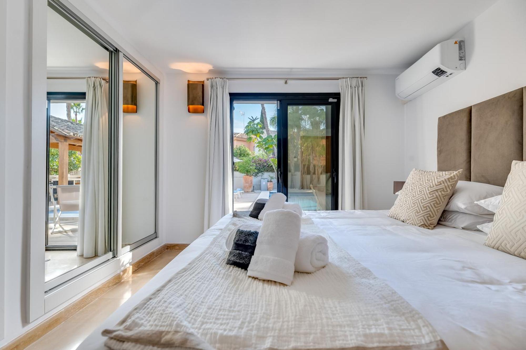 Vacation Marbella I Villa La Cabane, Prestige, Heated Pool, 300M To The Beach Exteriör bild